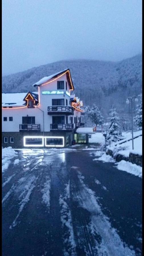 Hotel All Times 티미술 데 조스 외부 사진
